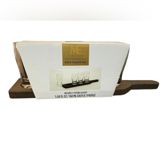 Modern Expressions Other - ME Beer Flight Set with Brown Paddle